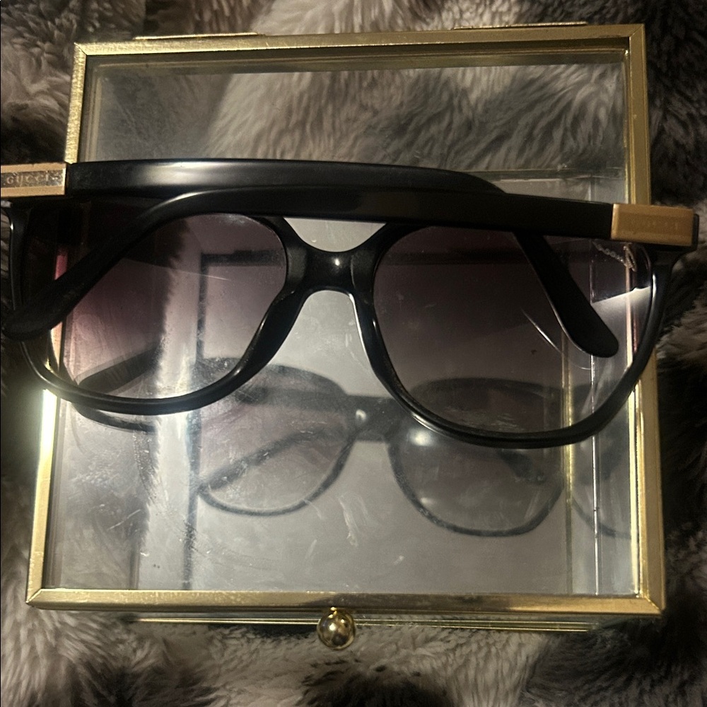 Authentic Brown Gucci sunglasses - image 8